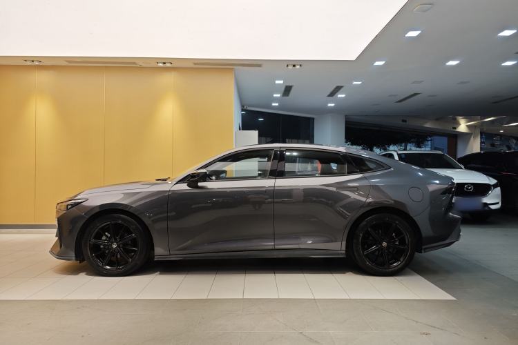 Used CHANGAN UNI-V 2022 1.5T Smart Navigation Version Exterior 5