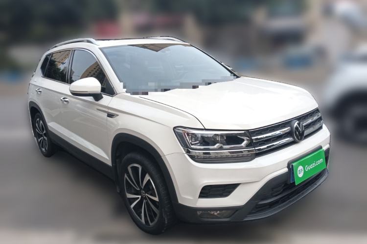 Used Volkswagen Tharu 2021 280TSI Two-Wheel-Drive Luxury Plus Edition Front Right 45 Deg