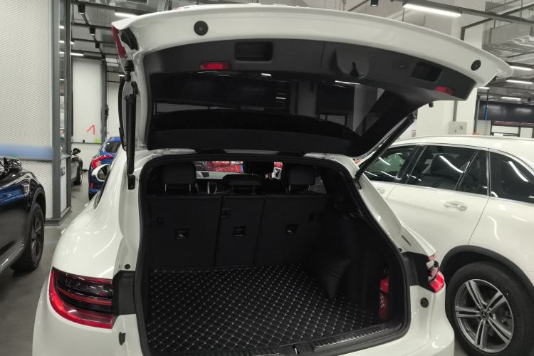 Used Porsche Macan 2017 Macan 2.0T Trunk