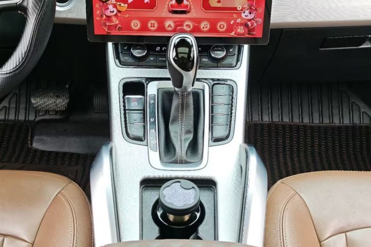 Used Geely Auto Emgrand X7 Sport 2016 1.8TD Automatic ZhiZun Version
