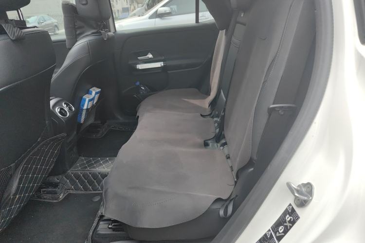 Used Mercedes-Benz GLB 2023 GLB 220 Fashion Model Left Rear Seat