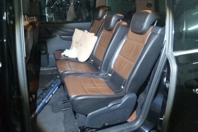 Used Volkswagen Sharan 2015 1.8TSI Comfort Model
