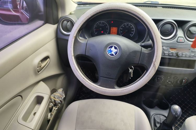 Used Venucia R30 2014 1.2L Manual Comfort Edition