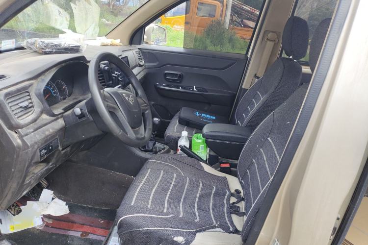 Used Wuling Hongguang V 2019 1.5L Enjoyment Version China VI LAR
