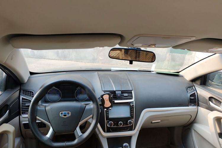 Used Geely Auto Emgrand 2014 Sedan 1.5L Manual Fashion Edition
