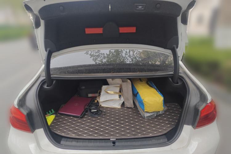 Used BMW 5 Series New Energy 2019 Updated Version 530Le Luxury Package Trunk