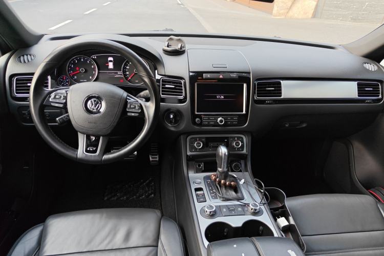 Used Volkswagen Touareg 2012 R-Line High-End Model
