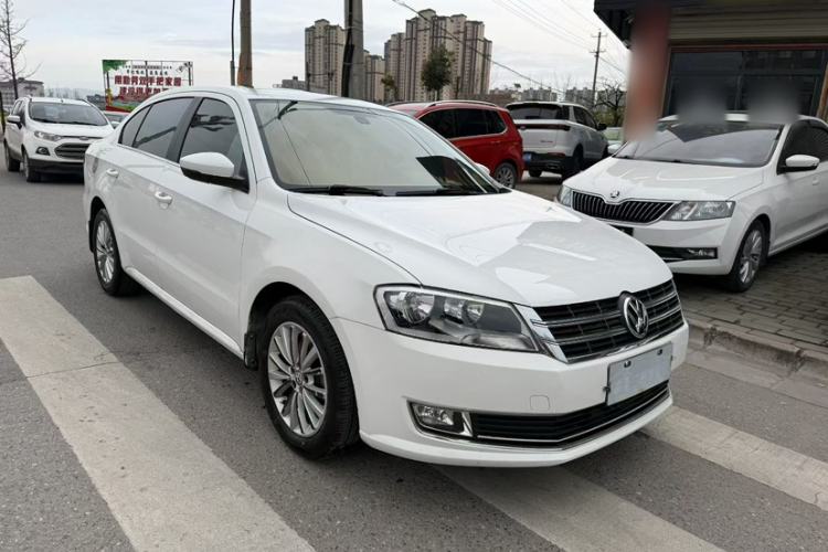 Used Volkswagen Lavida 2013 Revised Version 1.4 TSI Manual Luxury Edition Exterior 2