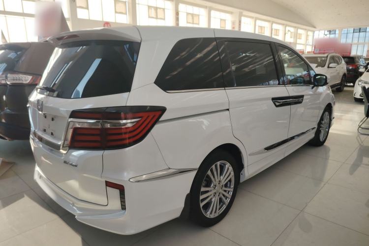 Used Honda Elysion 2016 2.4L Luxury Edition
