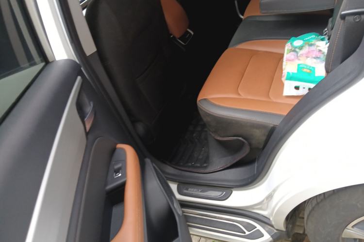 Used Geely Auto Vision X6 2020 1.4T CVT Luxury Edition