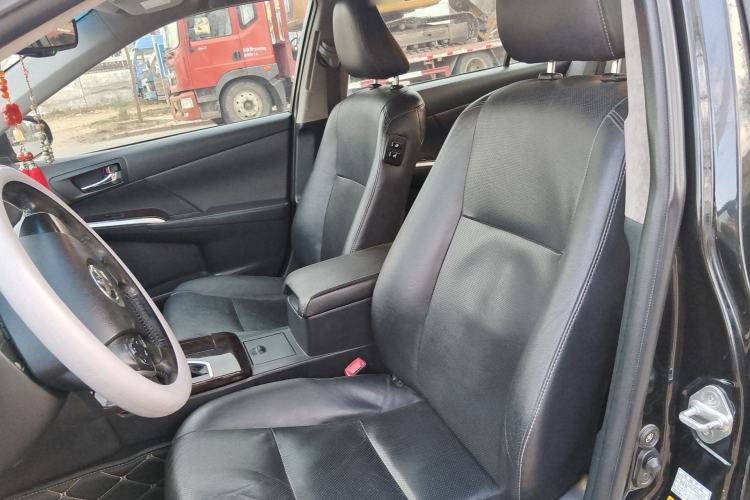 Used Toyota Camry 2016 2.0G 10th Anniversary Leading Edition
