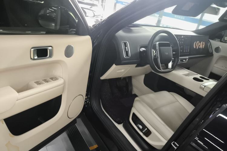 Used Li Auto L9 2024 Ultra Model
