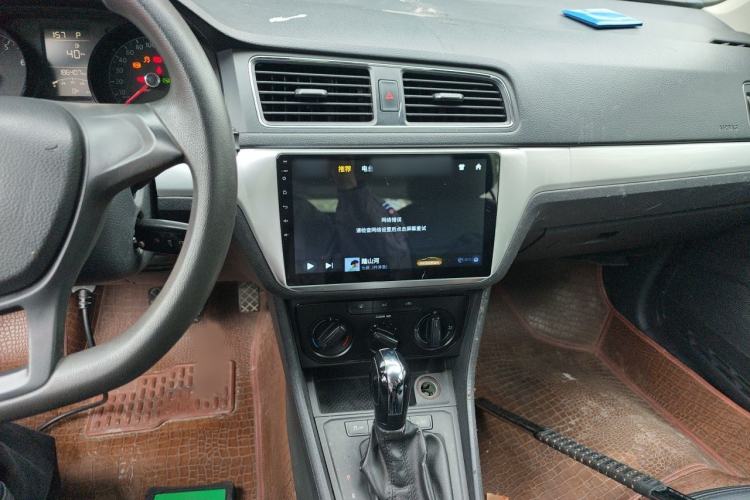 Used Volkswagen Gran Lavida 2015 1.6L Automatic Fashion Edition
