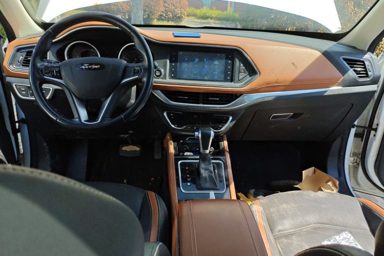 Used Zotye T300 2017 1.5T CVT Luxury Model
