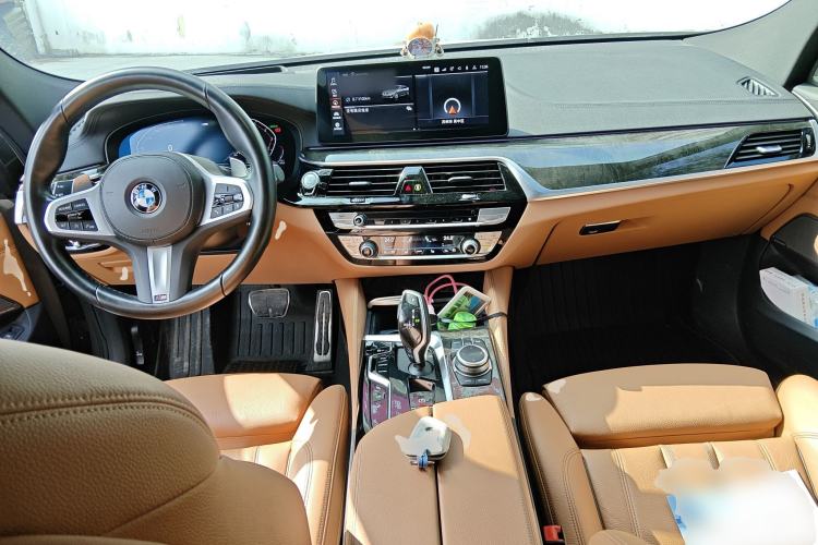 Used BMW 6 Series GT 2021 630i M Sport Package Center Console