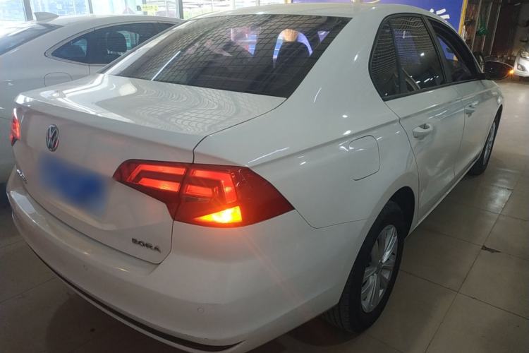 Used Volkswagen Bora 2016 1.6L Automatic Fashion Model