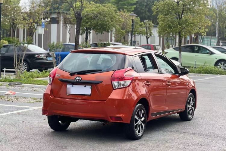 Used Toyota YARiS L Zhi Xuan 2015 1.5G Automatic Orange Limited Edition Rear Right 45 Deg