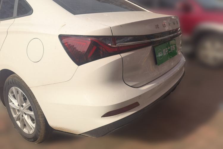 Used Roewe i5 2026 Model 1.5L Manual Comfort Version
