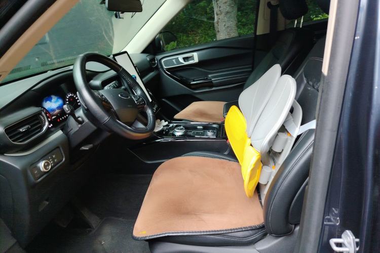 Used Ford Explorer 2020 EcoBoost 285 Four-Wheel Drive Trend Edition 6 Seats Left Front Seat