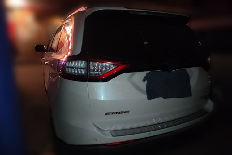 Used Ford Edge 2018 EcoBoost 245 Two-Wheel-Drive Titanium 7-Seater China V Standard
