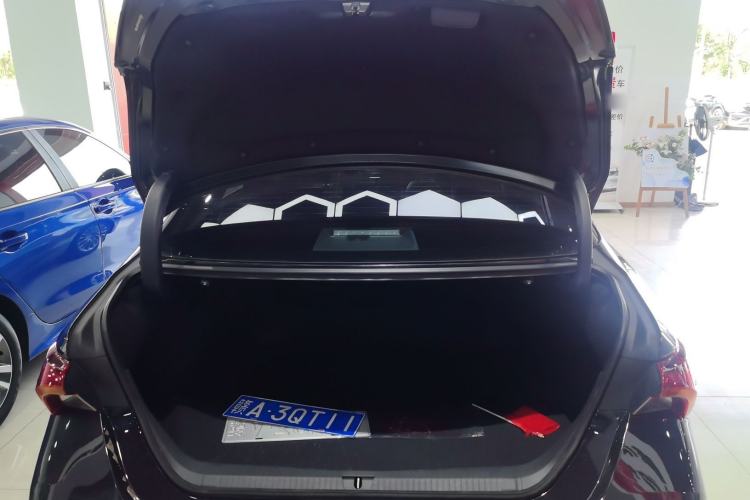 Used Toyota Avalon 2024 2.0L Luxury Edition
