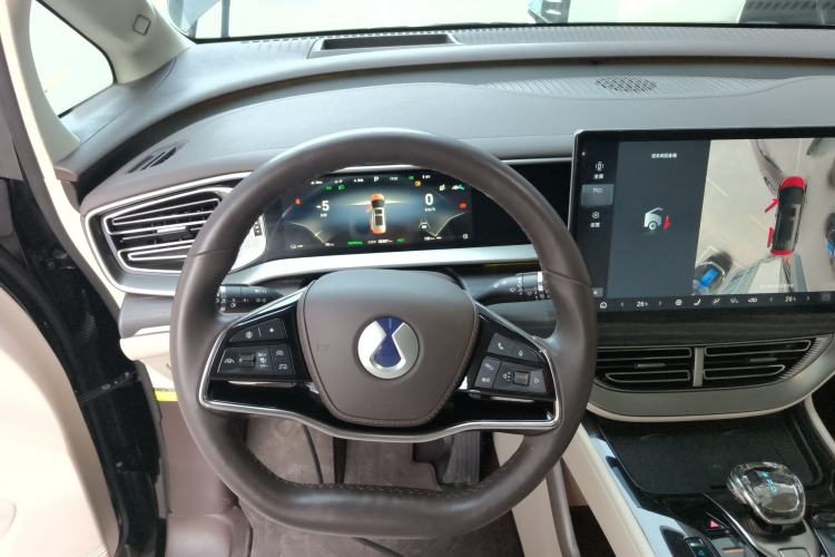 Used Denza D9 2024 DM-i 980 Four-Wheel Drive Flagship Model
