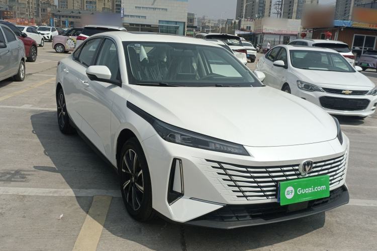 Used CHANGAN Eado 2025 Blue Whale 1.5T 500Bar Prestige Model
