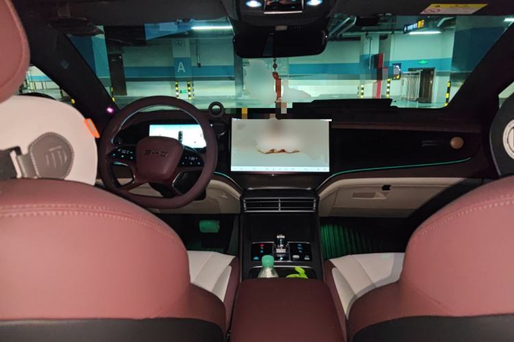 Used BYD Seal 2023 DM-i 1.5T 121km Prestige Model Center Console