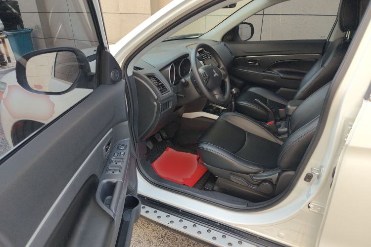 Used Mitsubishi ASX 2013 2.0L Manual Two-Wheel Drive Comfort Edition