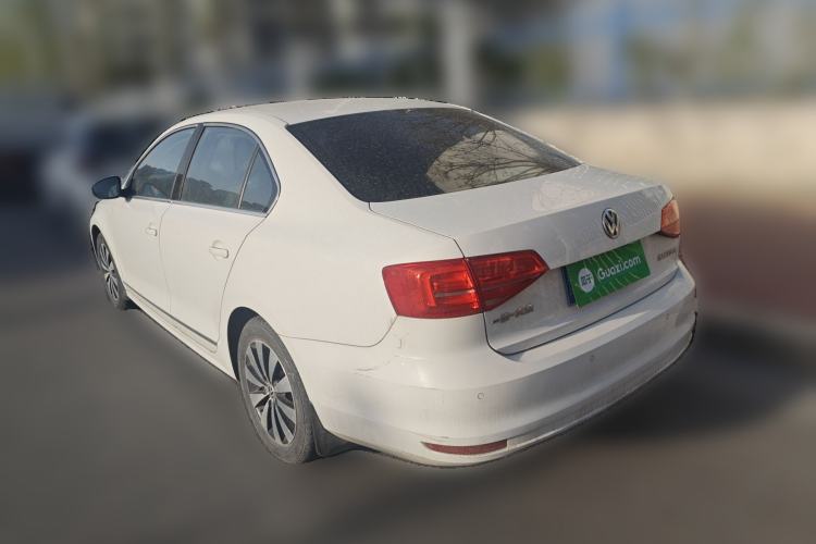 Used Volkswagen Sagitar 2017 1.6L Manual Comfort Model
