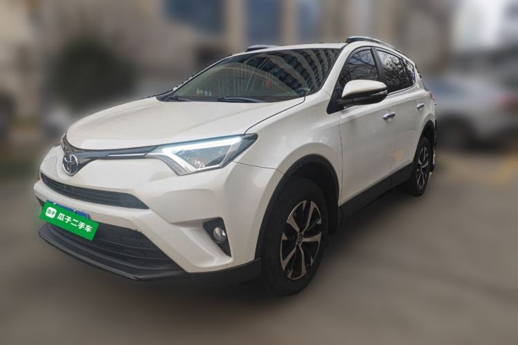 Used Toyota RAV4 2019 2.0L CVT Two-Wheel Drive Pioneer Edition China V Standard
