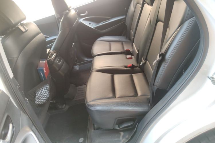 Used Hyundai Santa Fe 2015 2.0T Automatic All-Wheel Drive Smart Version 5 Seats
