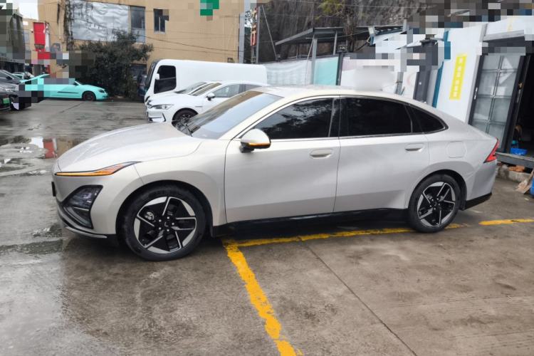 Used Wuling Xingguang 2024 Co-Creation Edition 510 Advanced Model
