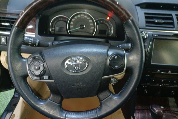 Used Toyota Camry 2016 2.5G 10th Anniversary Deluxe Navigation Edition