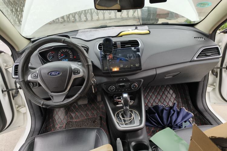 Used Ford Escort 2015 1.5L Automatic Fashion Model
