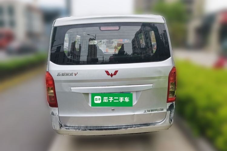 Used Wuling Rongguang V 2016 1.2L Standard Version
