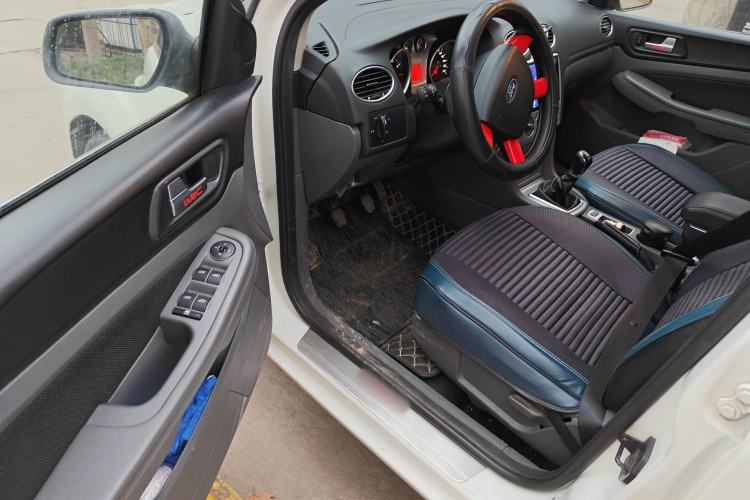 Used Ford Focus 2013 Hatchback Classic 1.8L Manual Base Model
