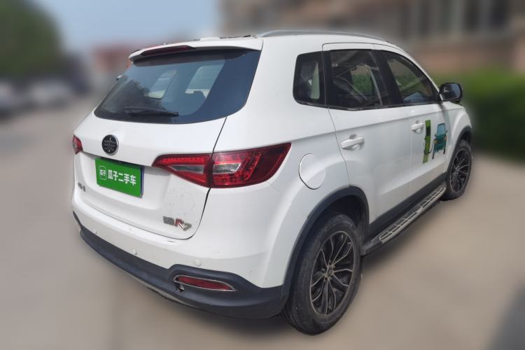 Used FAW Senya R7 2017 1.6L Manual Luxury Model Rear Right 45 Deg