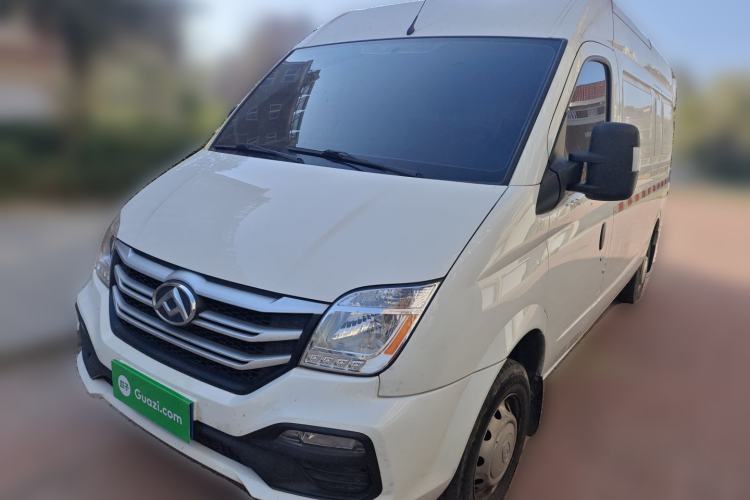 Used SAIC MAXUS Xintu V80 2019 2.0T Plus 6-Speed Manual Van Long Wheelbase Mid-Roof Design 2-3 Seater