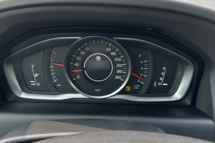 Used Volvo XC60 2017 T5 Smart Upgrade Edition