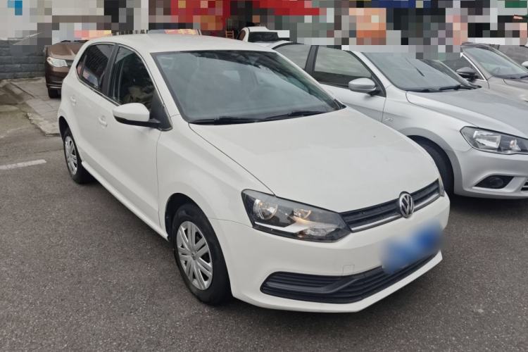 Used Volkswagen Polo 2016 1.4L Automatic Trendy Model Front Right 45 Deg