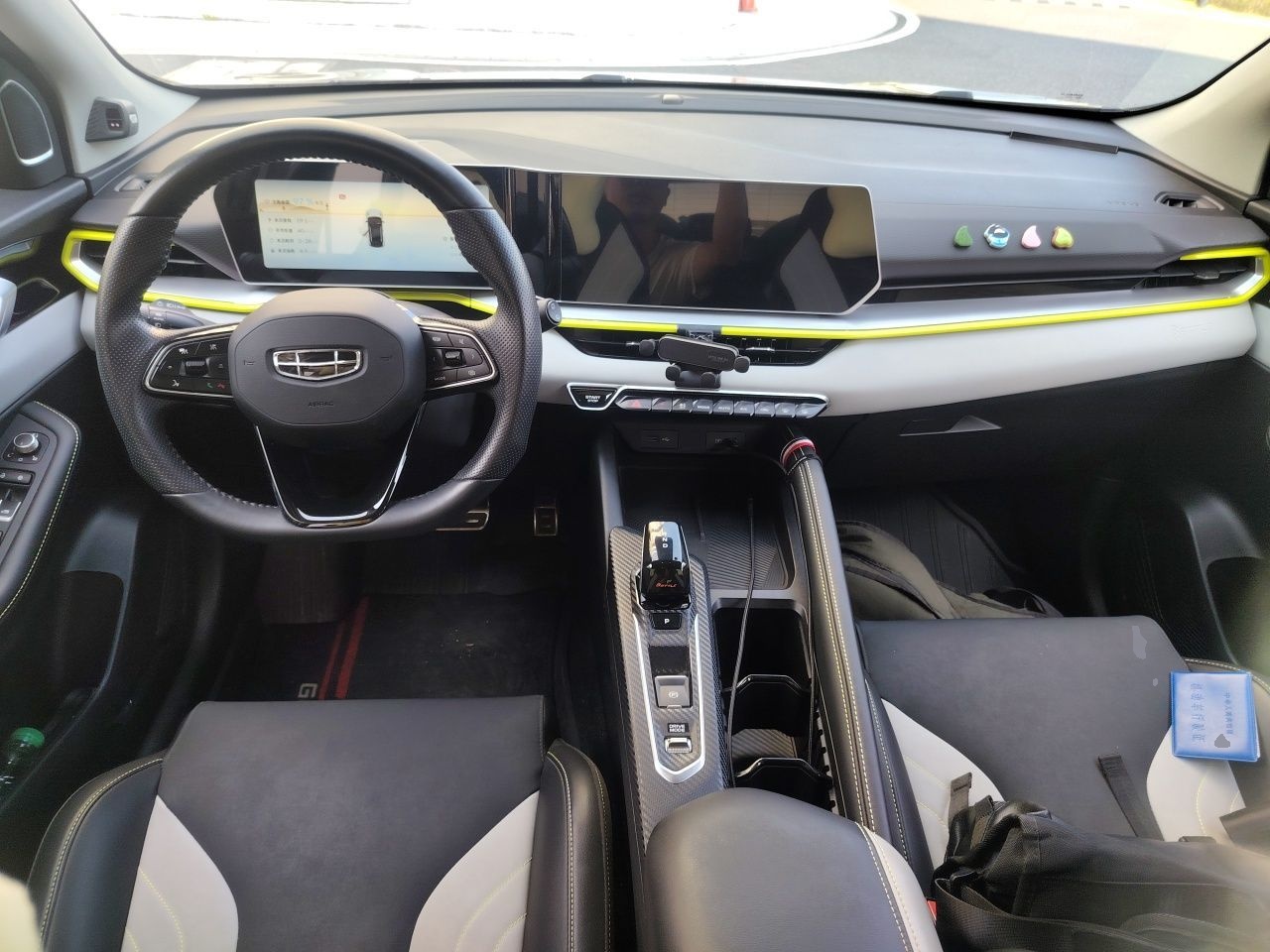 Geely Auto Coolray 2022 Bin Yue COOL 1.5TD DCT Battle Edition — снимка 9