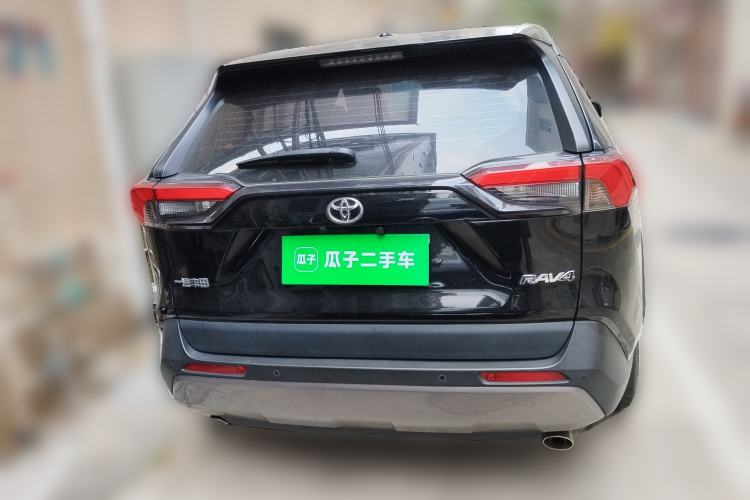 Used Toyota RAV4 2022 2.0L CVT Two-Wheel Drive Fashion Plus Edition Rear