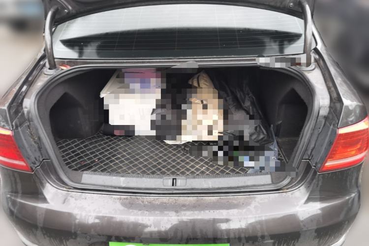 Used Volkswagen Magotan 2013 1.8TSI Premier Model Trunk