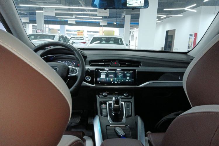 Used Geely Auto Emgrand X7 Sport 2022 1.8TD DCT Zhiya Trim Center Console