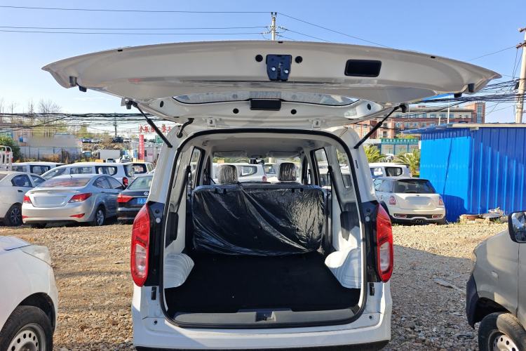 Used Wuling Hongguang New Energy 2025 Extended-Range Hybrid 50 km Utility Version Trunk