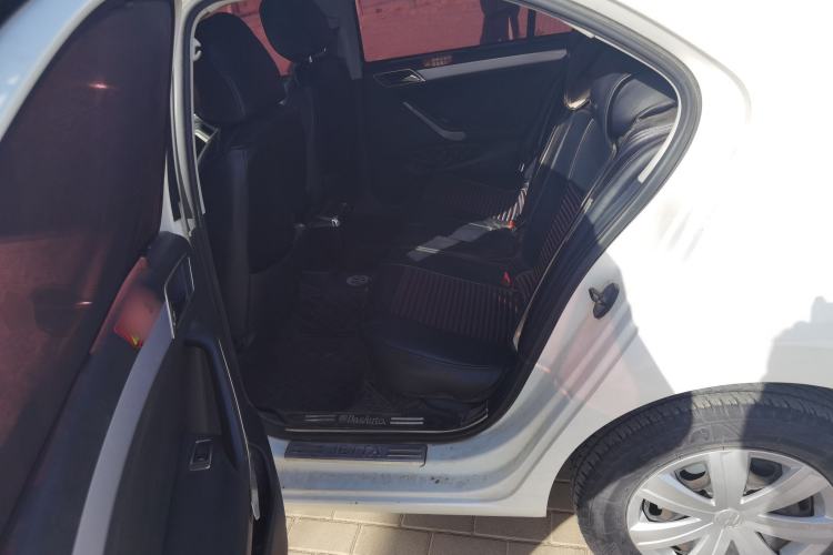 Used Volkswagen Jetta 2013 1.4L Manual Fashion Model