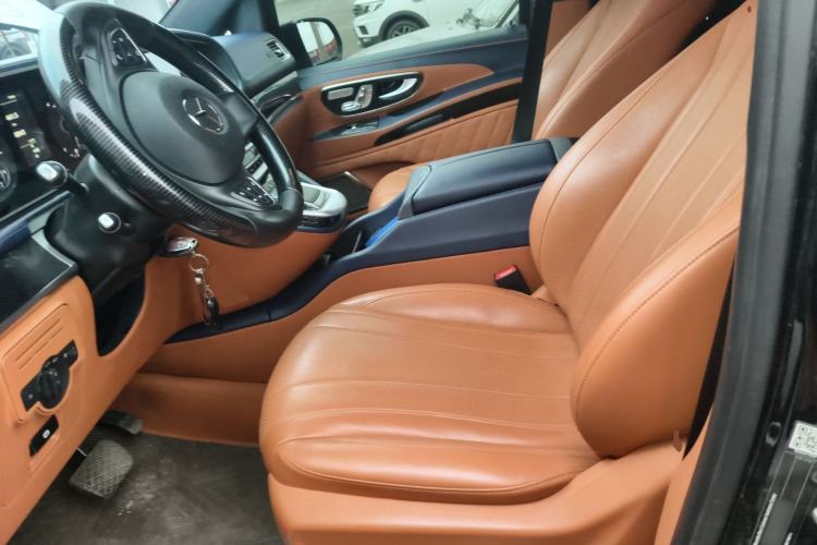 Used Mercedes-Benz Vito 2023 2.0T Elite Version 7 Seats
