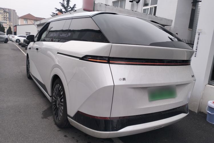 Used XPeng X9 2025 740 Ultra-Long Range Max
