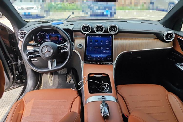 Used Mercedes-Benz GLC 2023 Refreshed GLC 300 L 4MATIC Dynamic Edition 5 Seats
